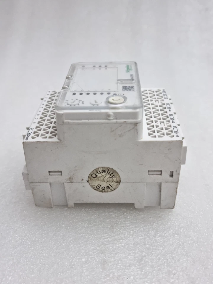 Schneider Electric LV434063 Input/Output Interface for LV Breaker 24Vdc LV434063